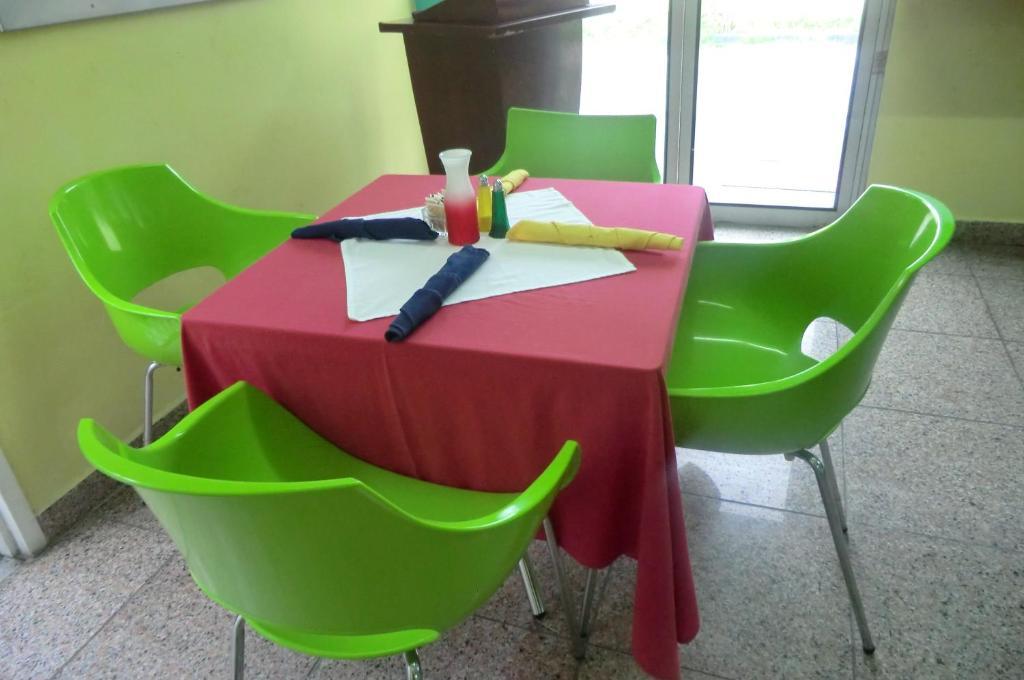 Pg Quality Inn Τζώρτζταουν Εξωτερικό φωτογραφία